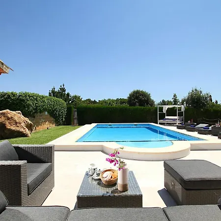 Vila Superb 5 Bedrooms Fiorever Mountainside Views