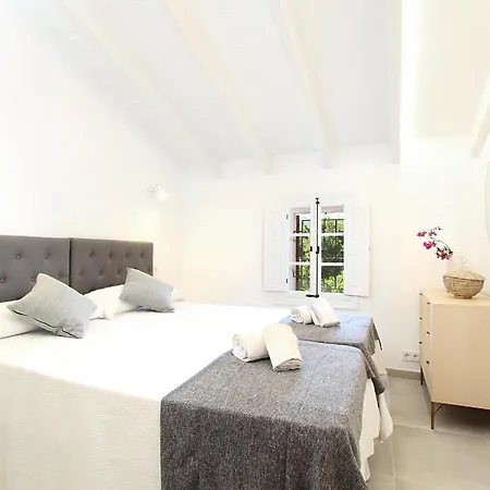 Superb 5 Bedrooms Fiorever Mountainside Views Villa Pollença