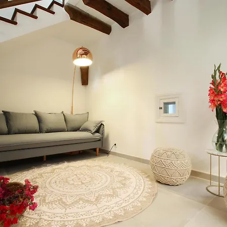 Superb 5 Bedrooms Fiorever Mountainside Views *