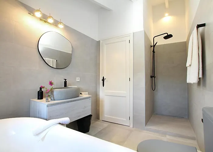 Superb 5 Bedrooms Fiorever Mountainside Views