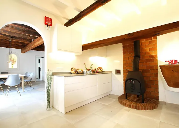 Superb 5 Bedrooms Fiorever Mountainside Views *