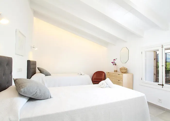 Вилла Superb 5 Bedrooms Fiorever Mountainside Views Польенса