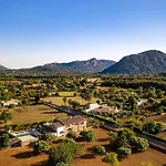 Superb 5 Bedrooms Fiorever Mountainside Views Villa Pollenca