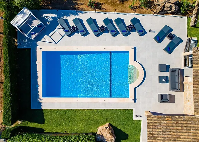 Willa Superb 5 Bedrooms Fiorever Mountainside Views