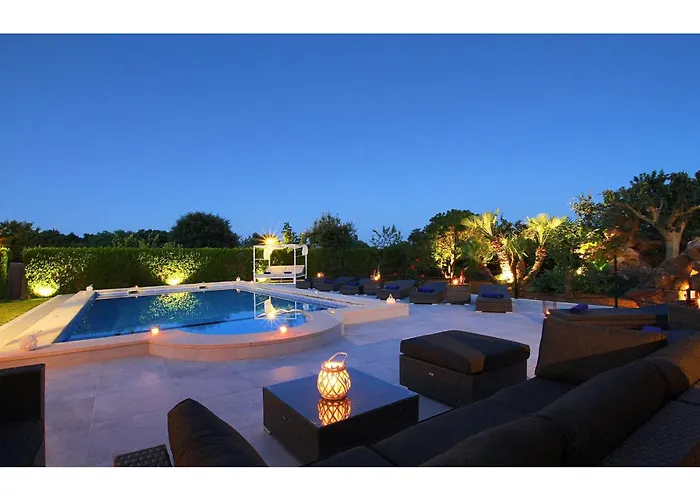 Superb 5 Bedrooms Fiorever Mountainside Views Willa *